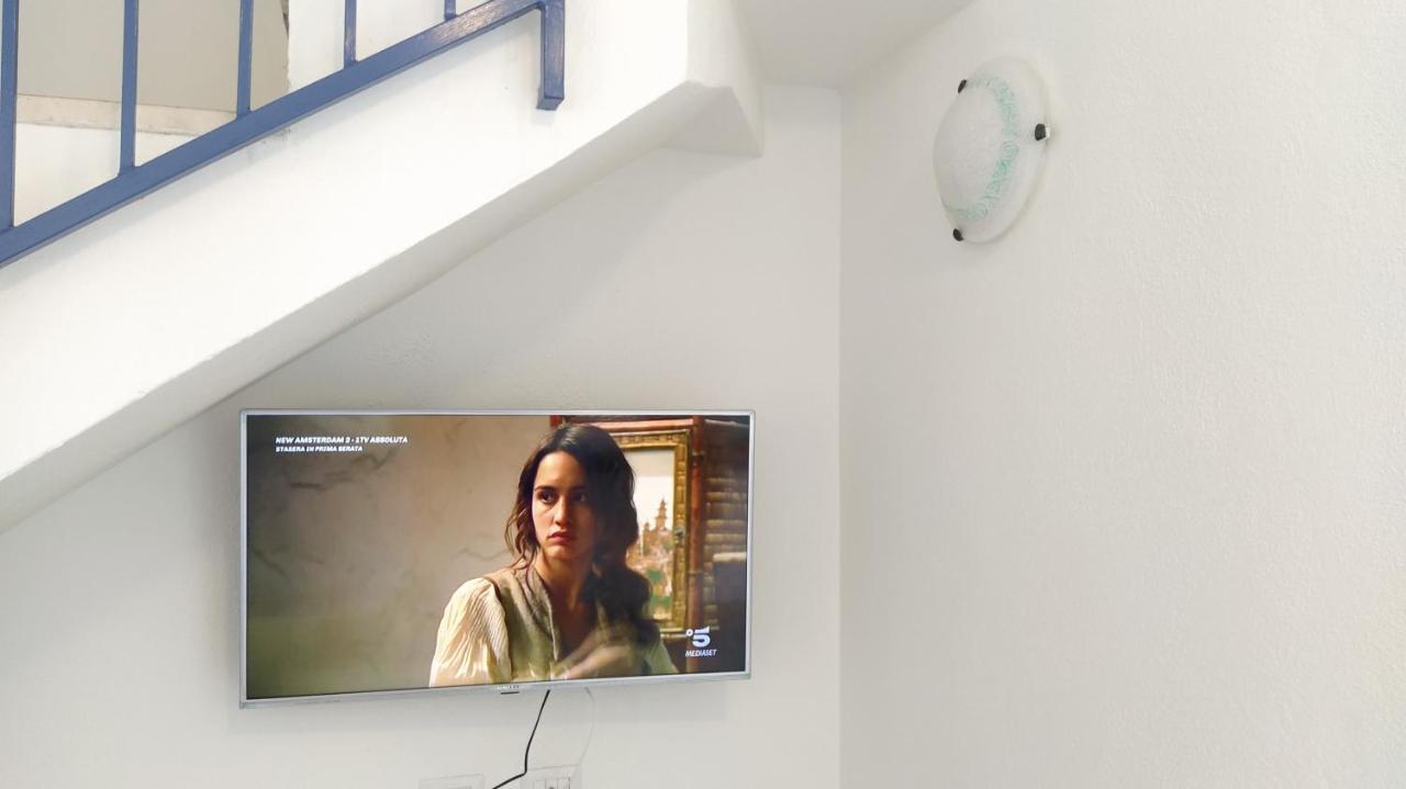 Appartamento Residenziale Trilocale 6 Posti Letto Via Oristano 圣特奥多罗 外观 照片
